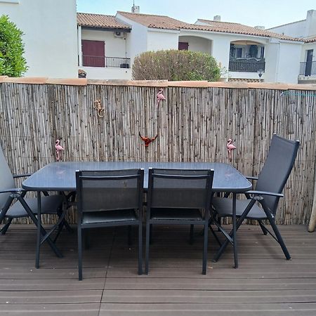 Jolie Appartement Refait A Neuf Saintes-Maries-de-La-Mer Exterior foto