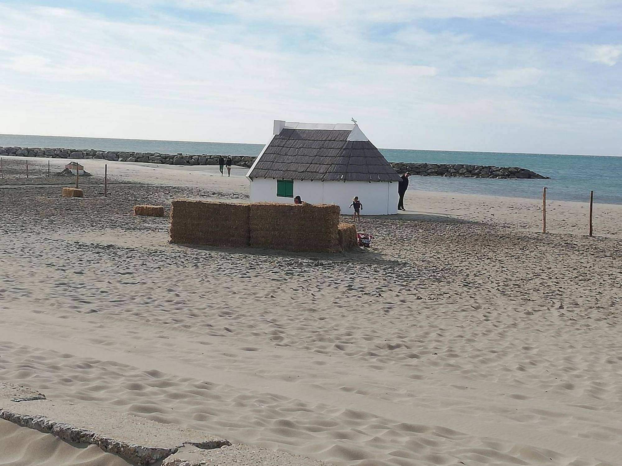 Jolie Appartement Refait A Neuf Saintes-Maries-de-La-Mer Exterior foto