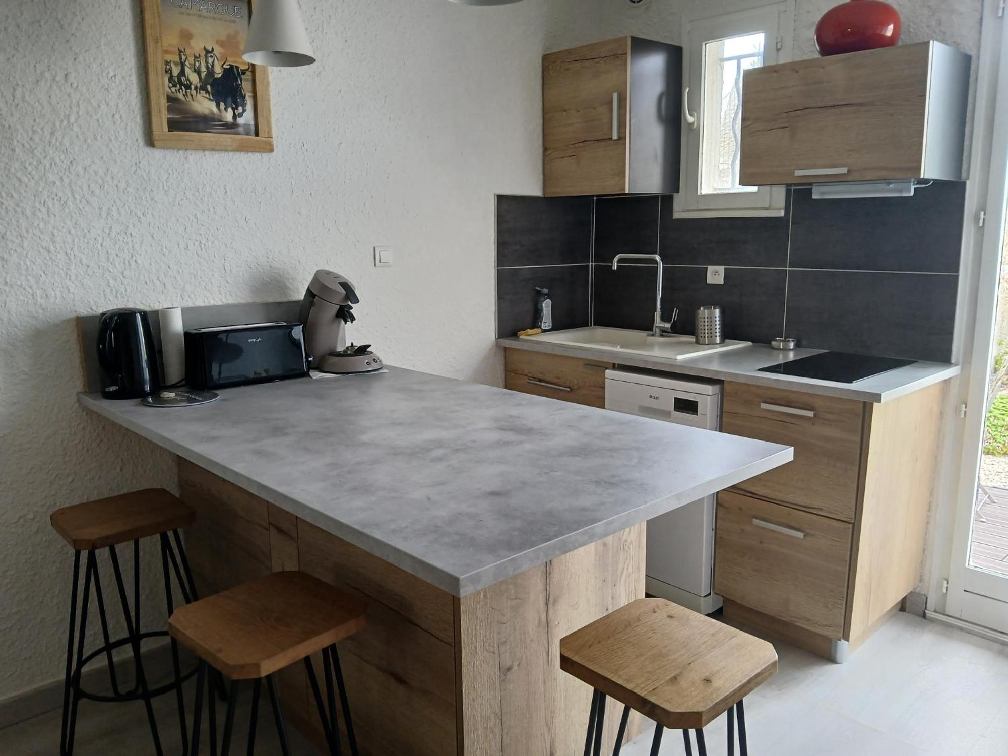 Jolie Appartement Refait A Neuf Saintes-Maries-de-La-Mer Exterior foto