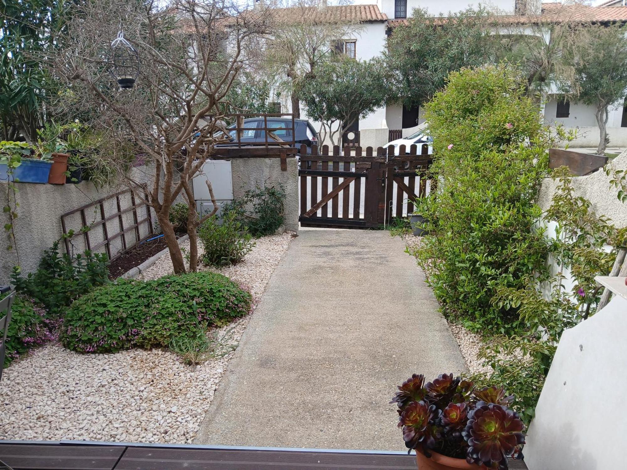 Jolie Appartement Refait A Neuf Saintes-Maries-de-La-Mer Exterior foto